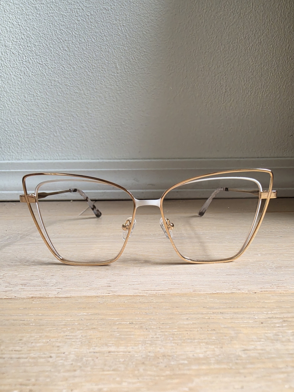NWT Gold Cat-Eye Metal Frame Women's Eyewear
